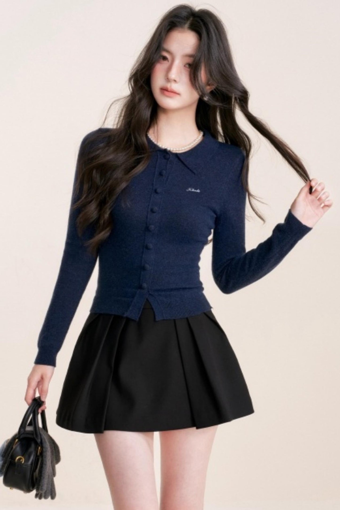 Contrast Embroidery Knit Cardigan