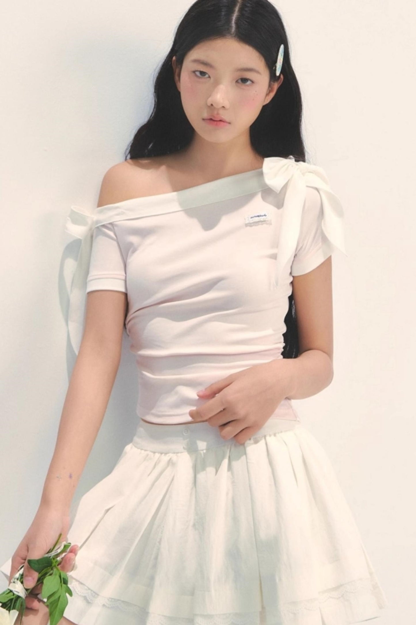 One-Shoulder Shaping T-Shirt