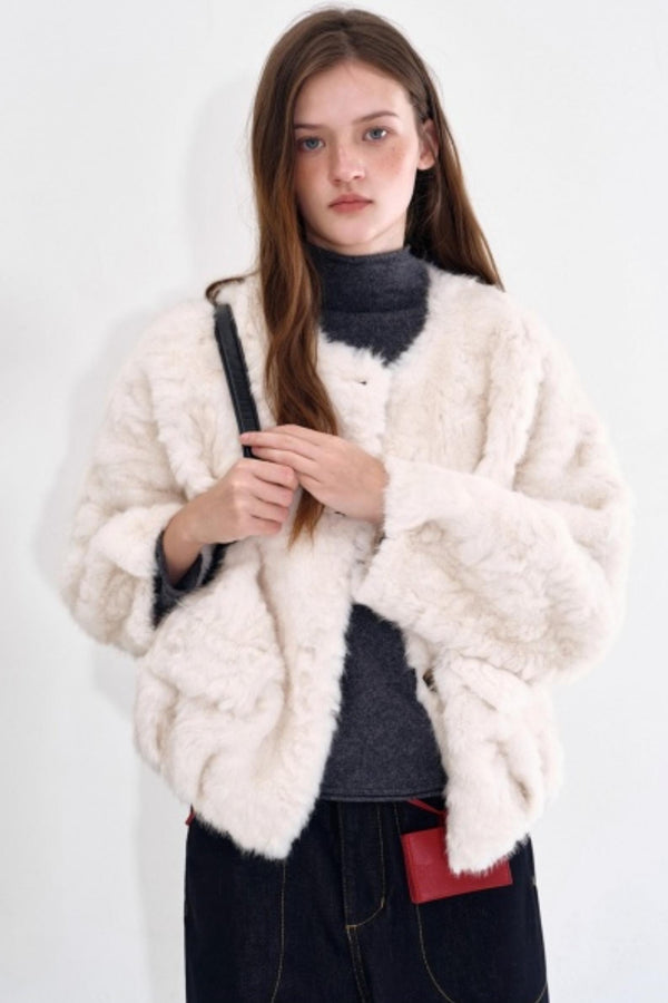 Cloud-Like Collarless Wool Coat