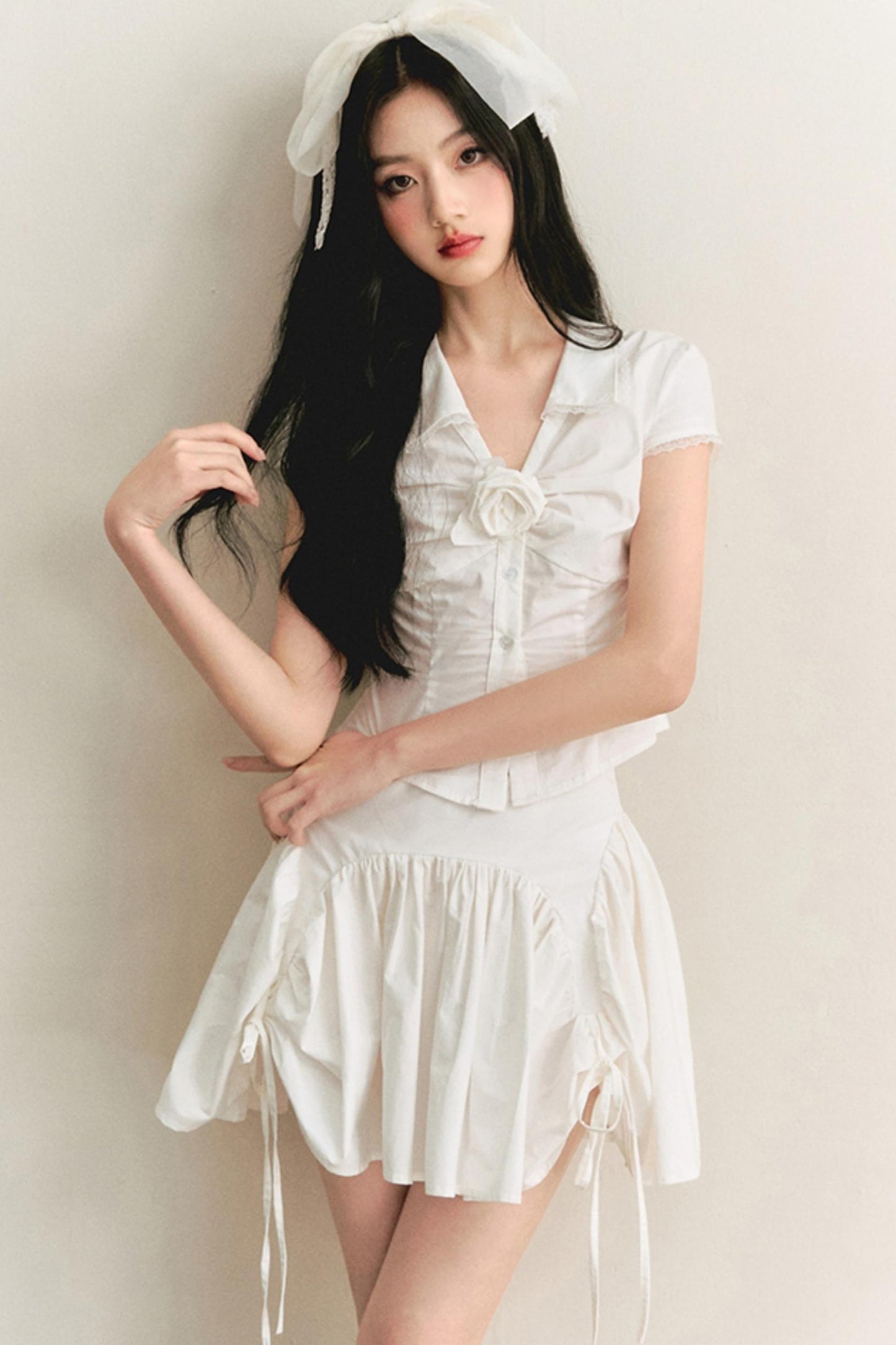 Light Lace-Up Pleated Skirt Set-Up