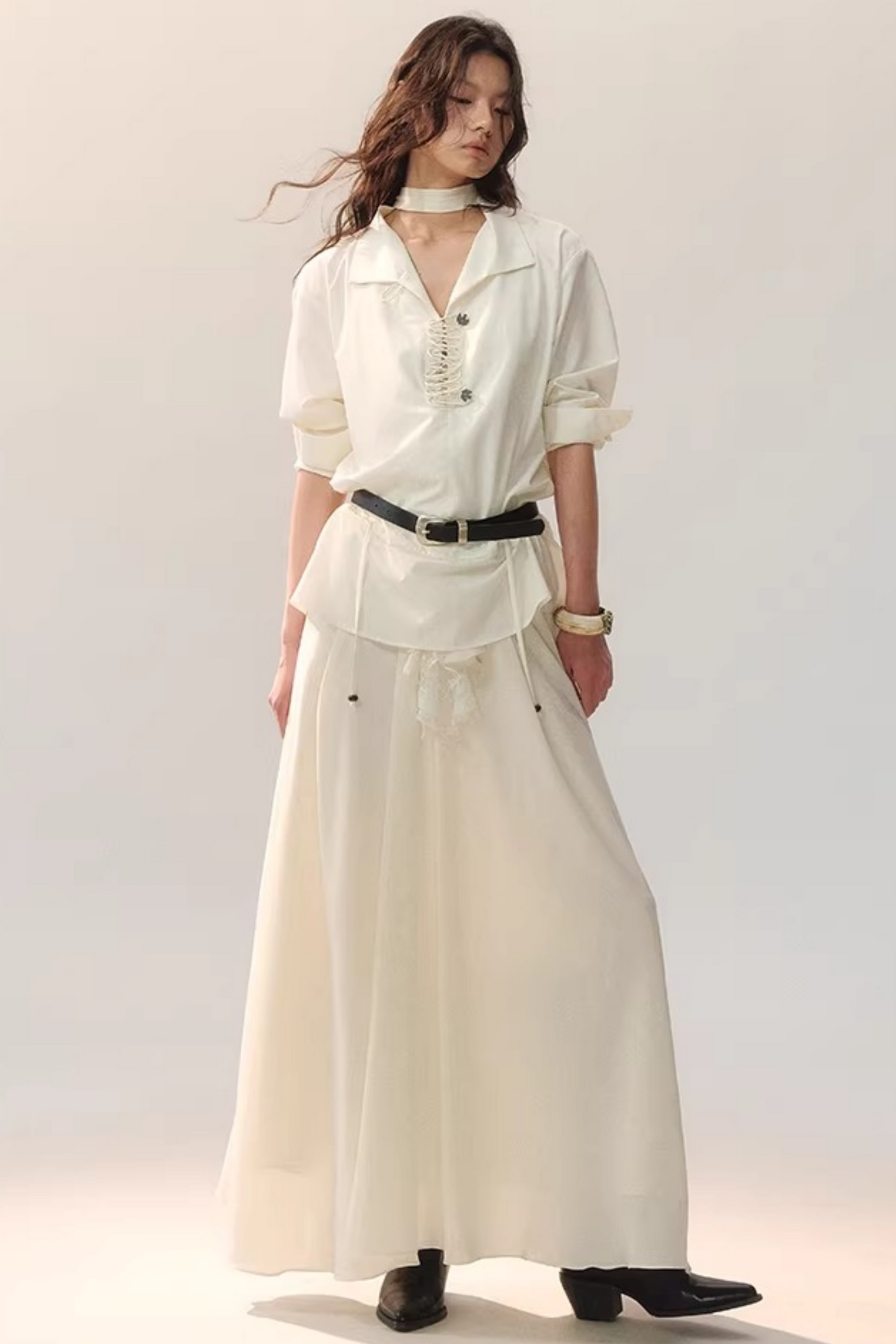 Feather Traces V-Neck Blouse