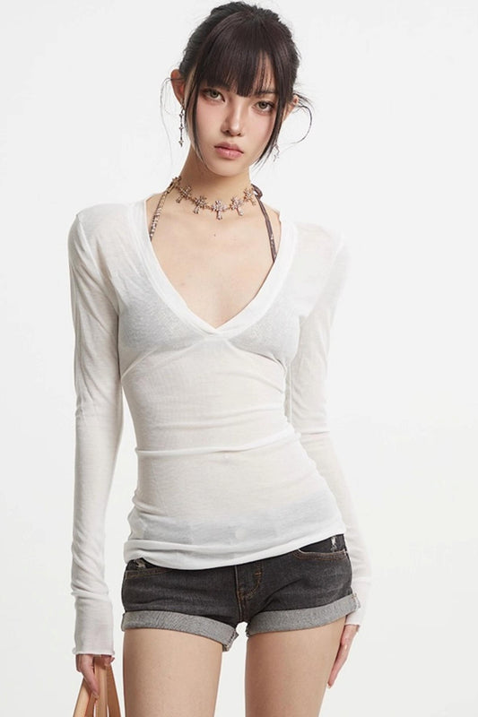 Slim V-neck T-shirt