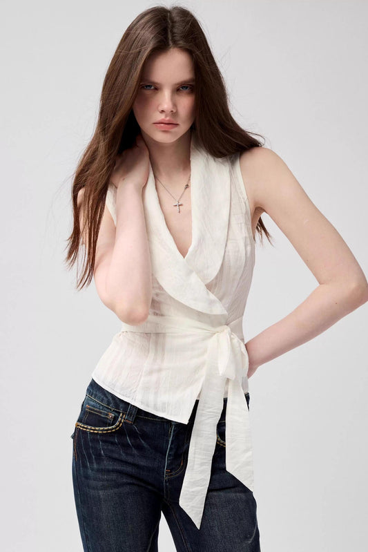 Elegant Line White Top