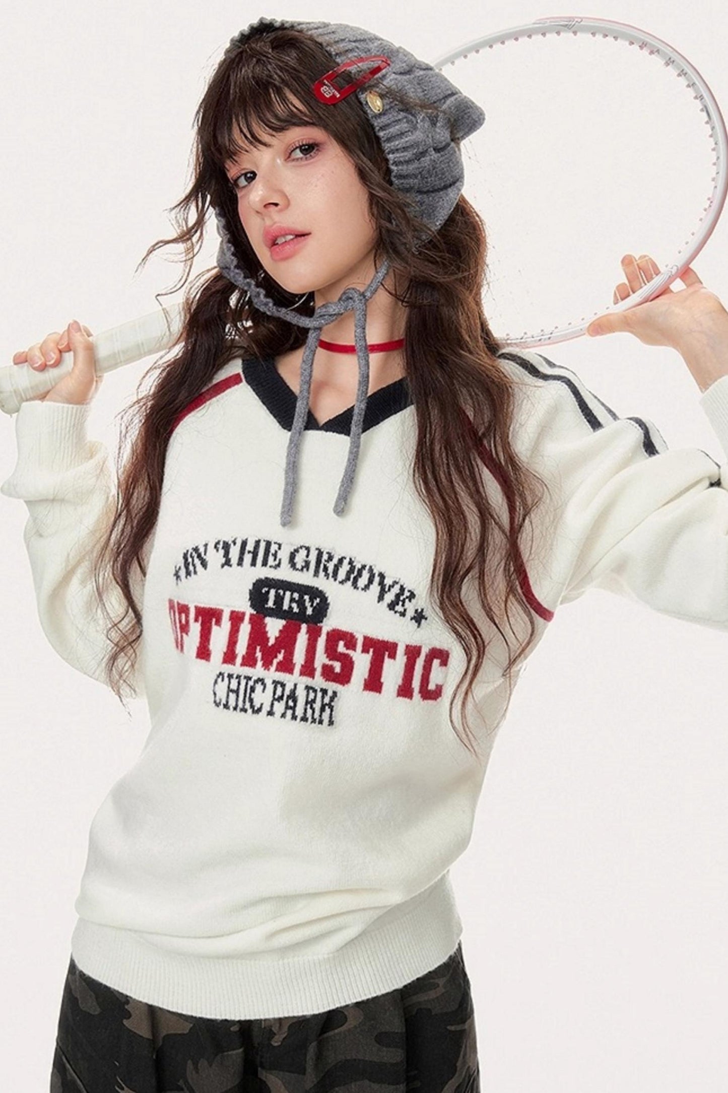 Contrasting V-Neck Sweater