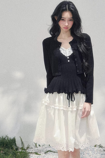 Spring White Half-Skirt