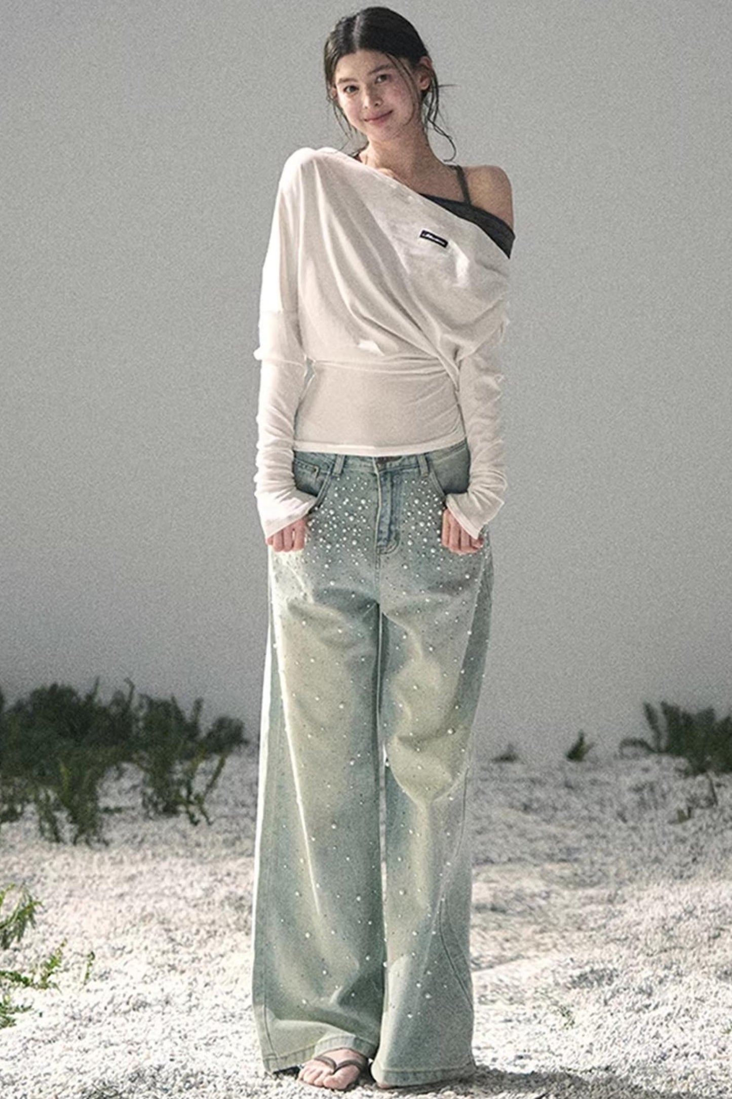 Pantalon en jean bleu clair perlé
