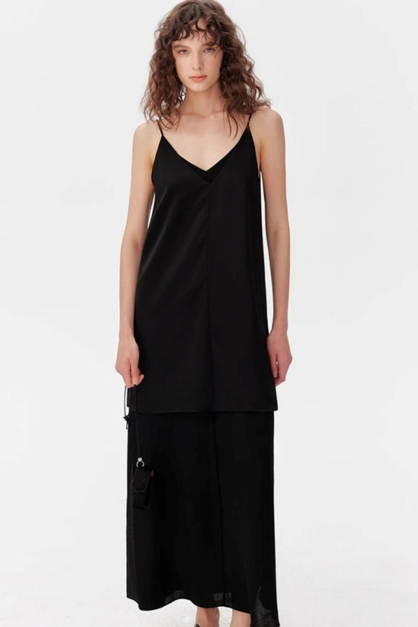 Chic V-Neck Maxi Dress