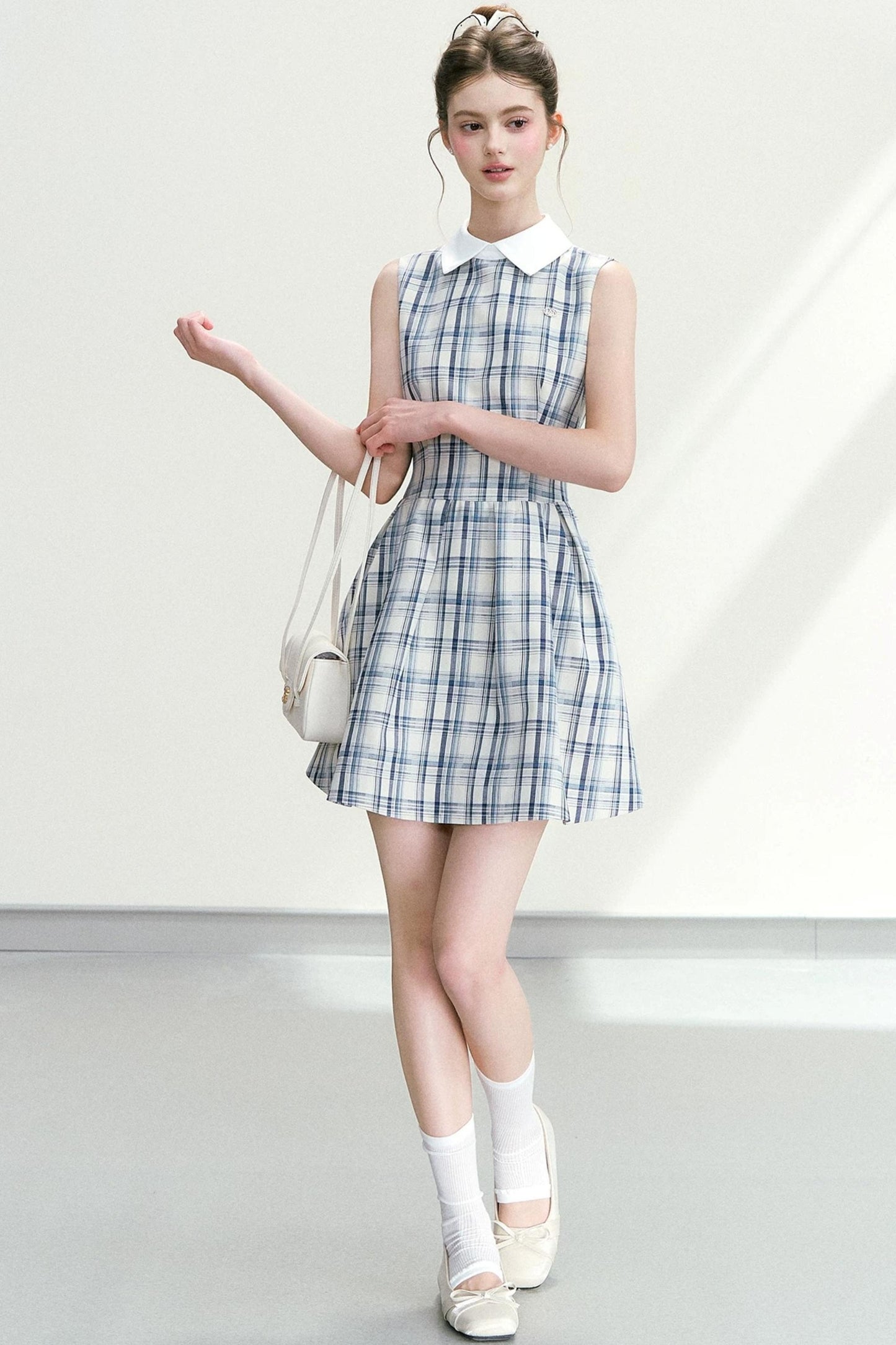 Abito elegante a quadri blu