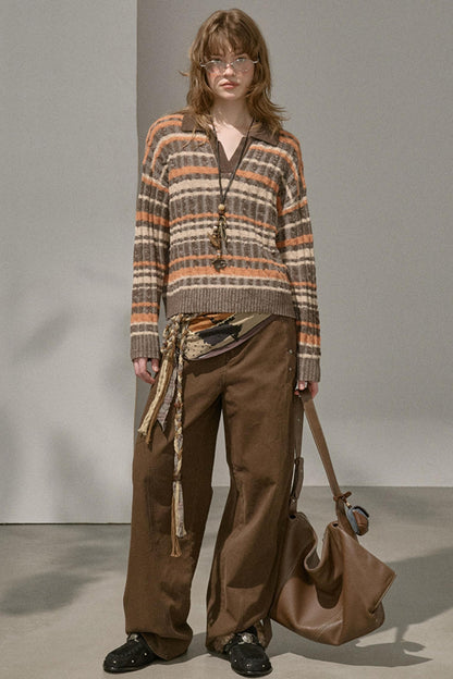 Contrast Fleece V-Neck Knit Top