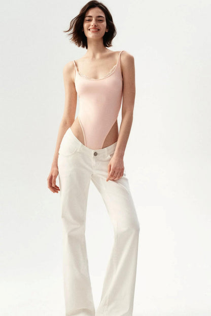 Body rétro in pizzo senza maniche con cut-out