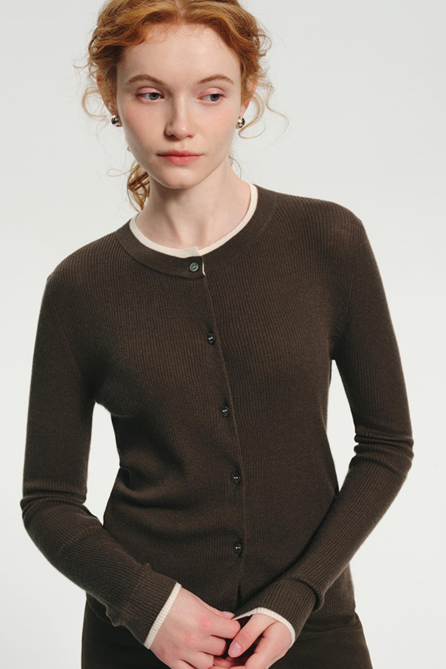 Round Neck Contrast Wool Knit Top