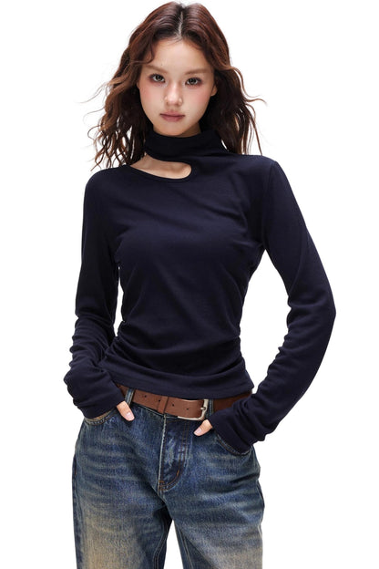 Thin Velvet Pleated Turtleneck Top