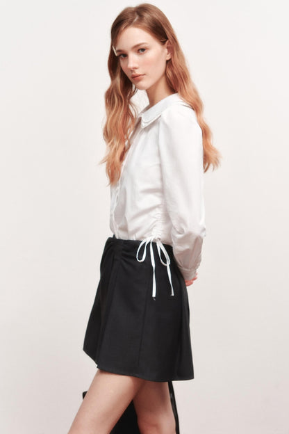 Minimal Design Long-Sleeved Top