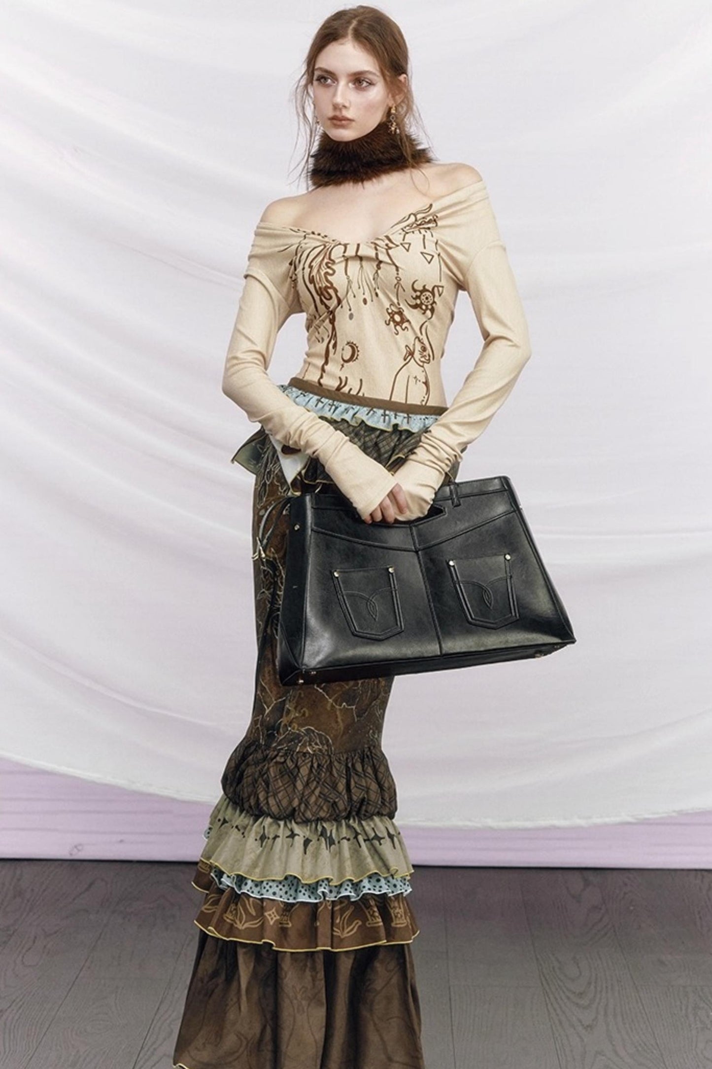 Off-Shoulder Knot Base Shirt