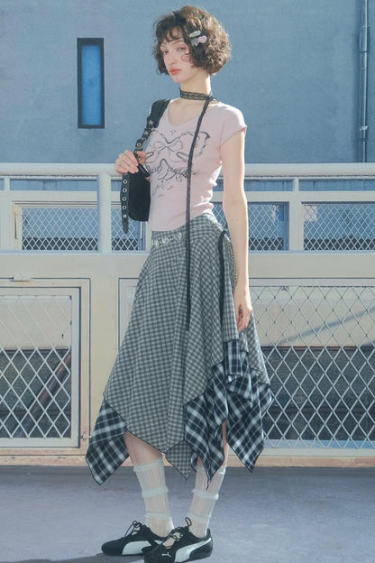 American Vintage Butterfly Print V-Neck T-shirt