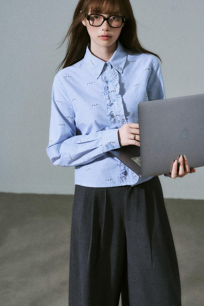 Soft Minimal Shoulder Top