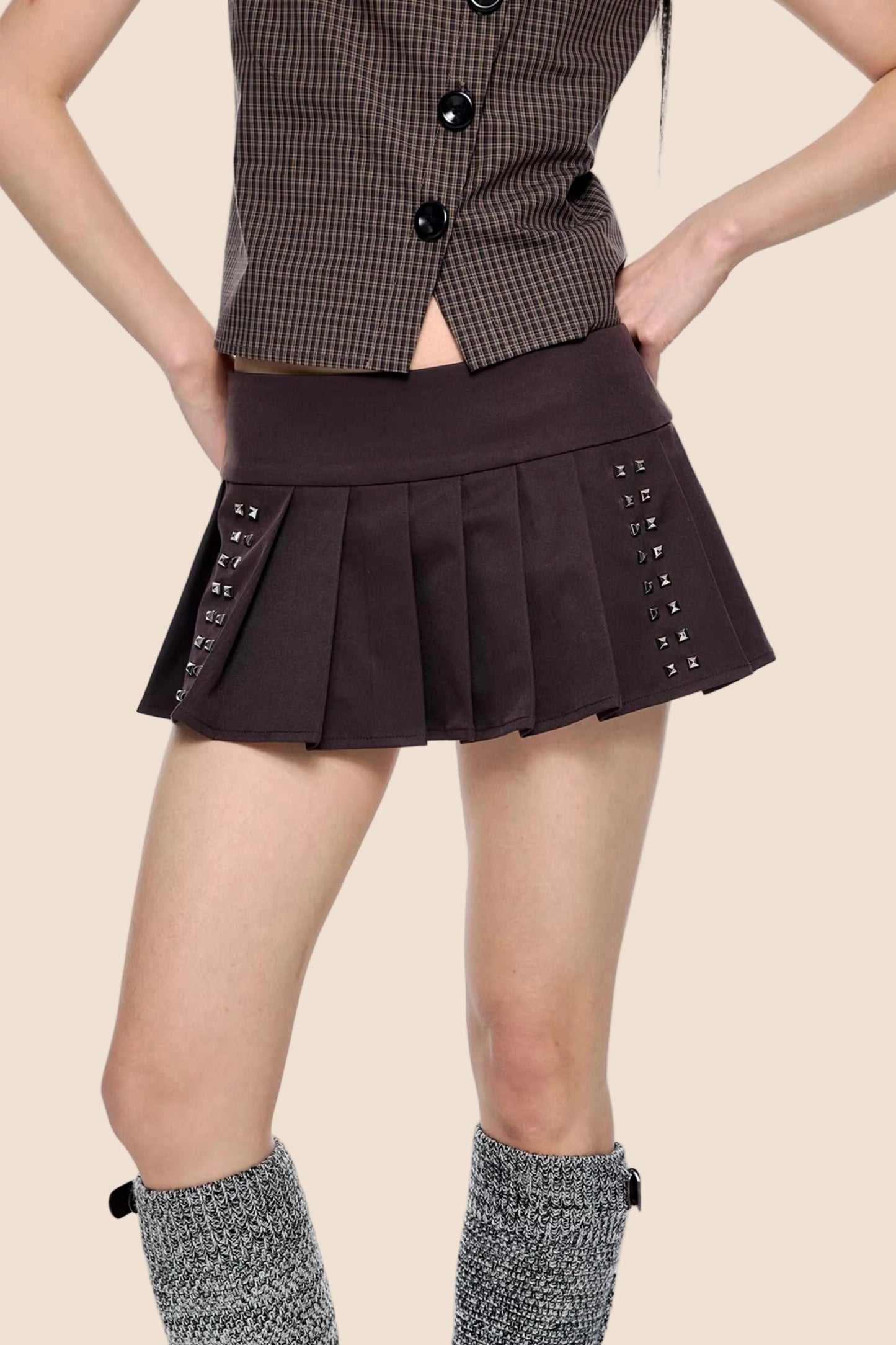 Rivet Pleated Retro Skirt