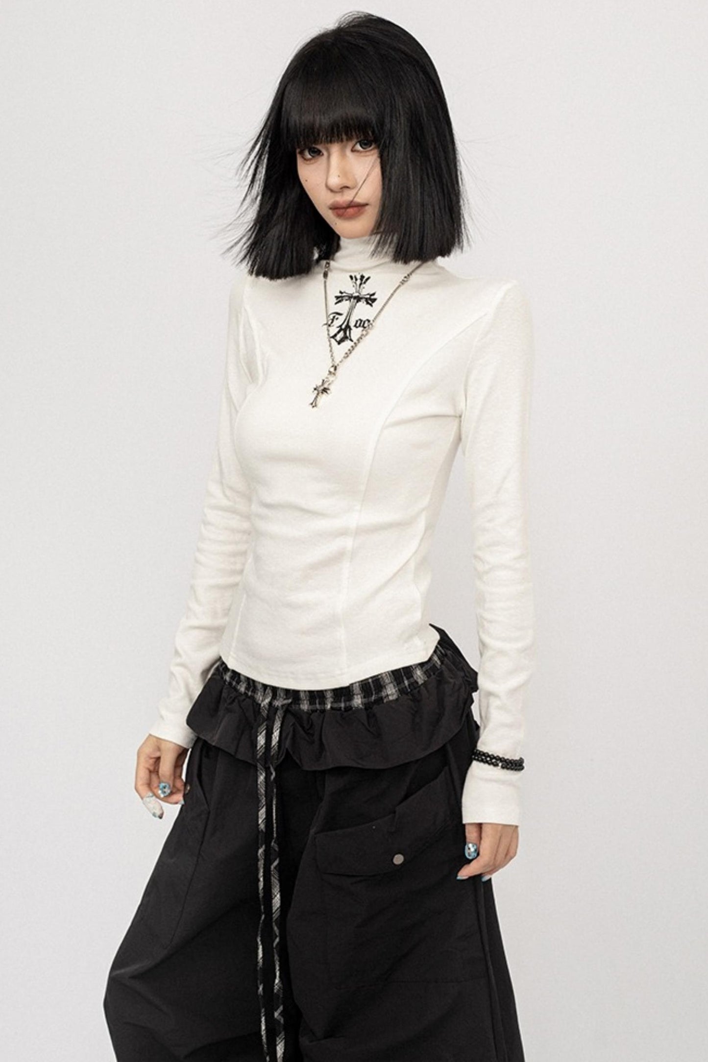 Autumn Vintage Spice Black Shoulder T-Shirt