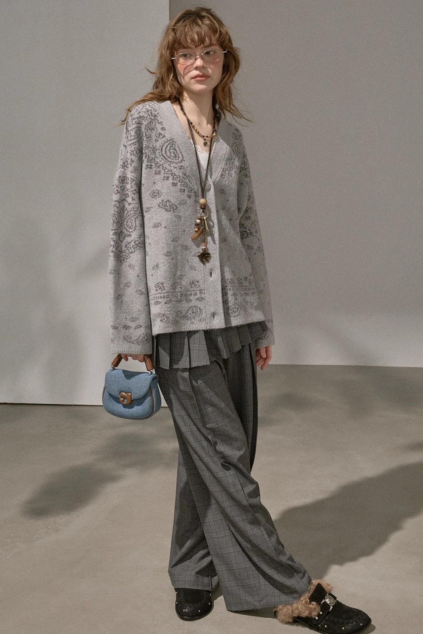 Cashew Flower V-Neck Premium Knit Cardigan