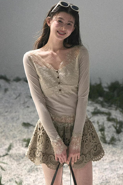 Wind Trace Lace Top