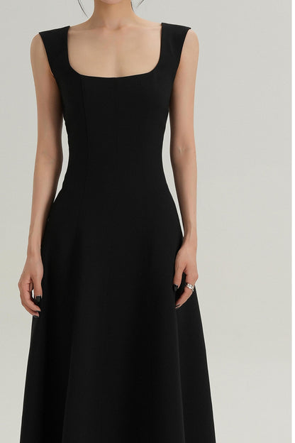 Black Sleeveless Dress