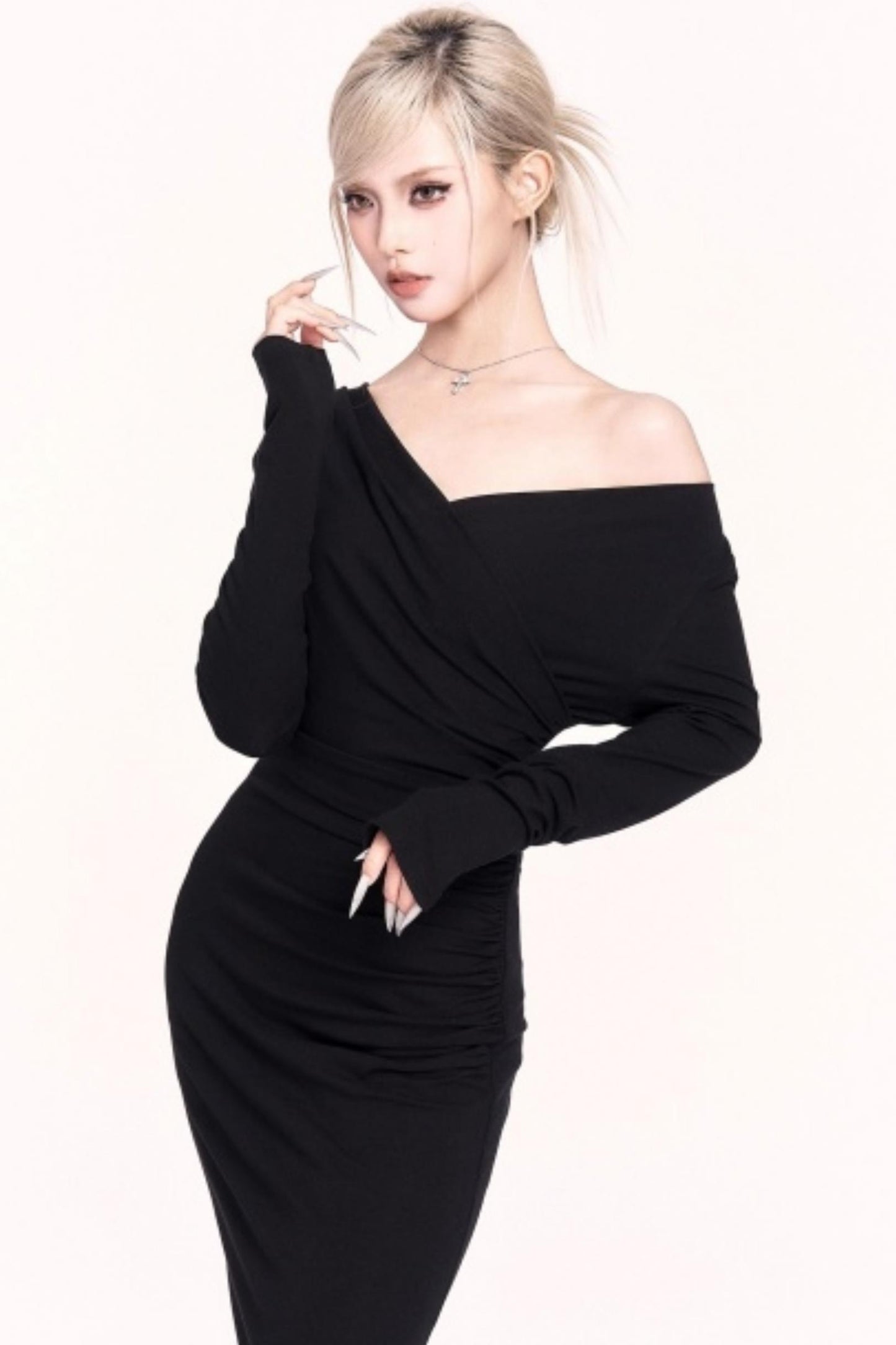 Royal Slim Hip Mermaid Dress