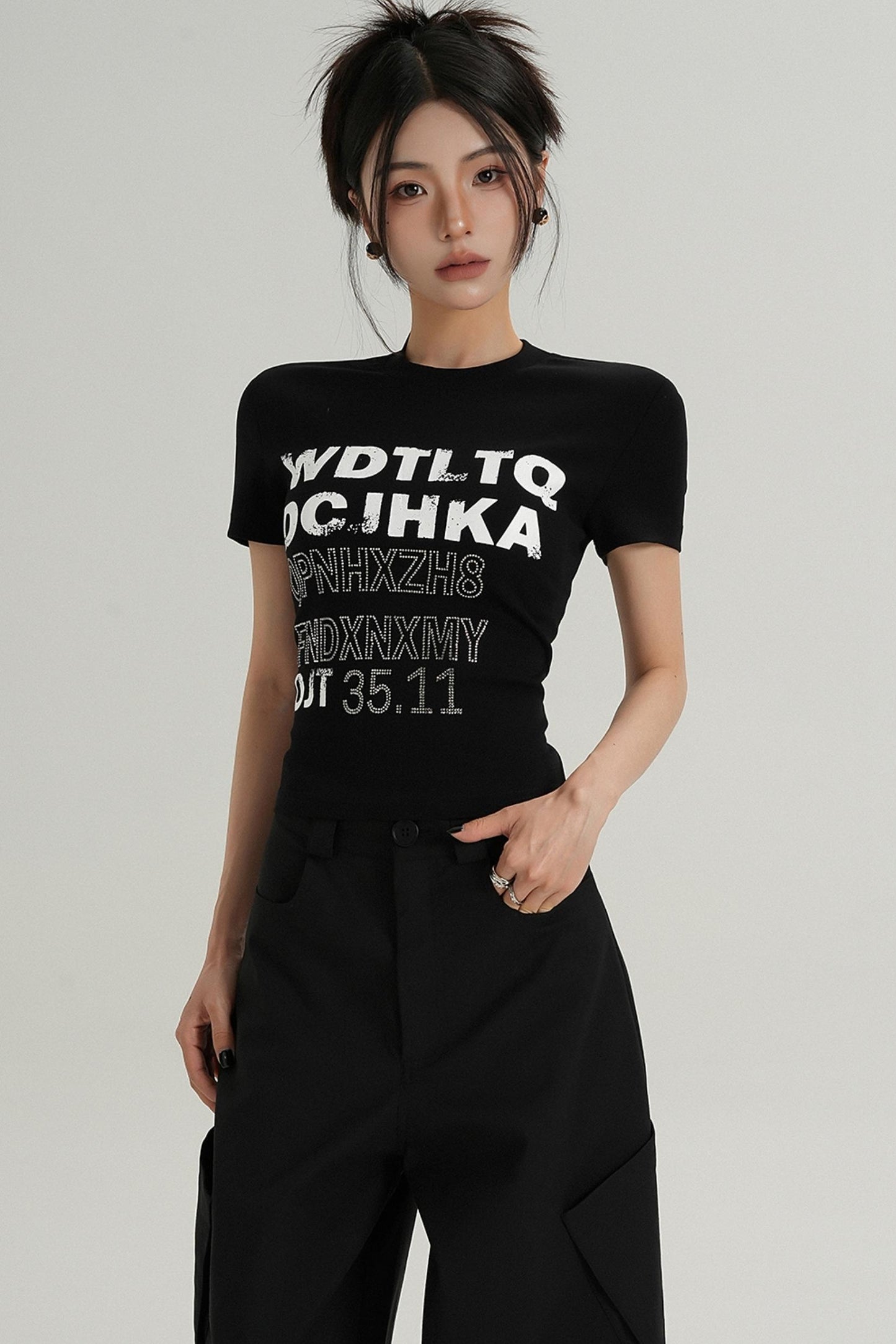 Trendy Short Sleeve Graphic Tee