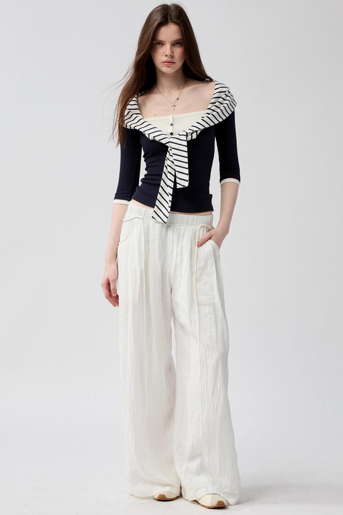 Smooth Line White Pants