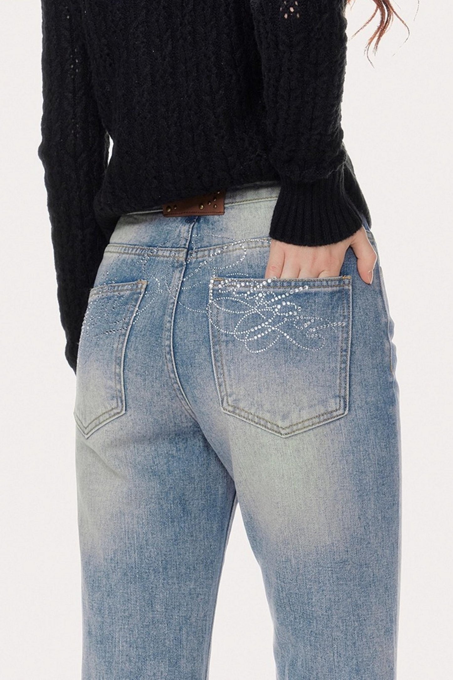 Retro V-Shaped High-Waisted Slim Jeans