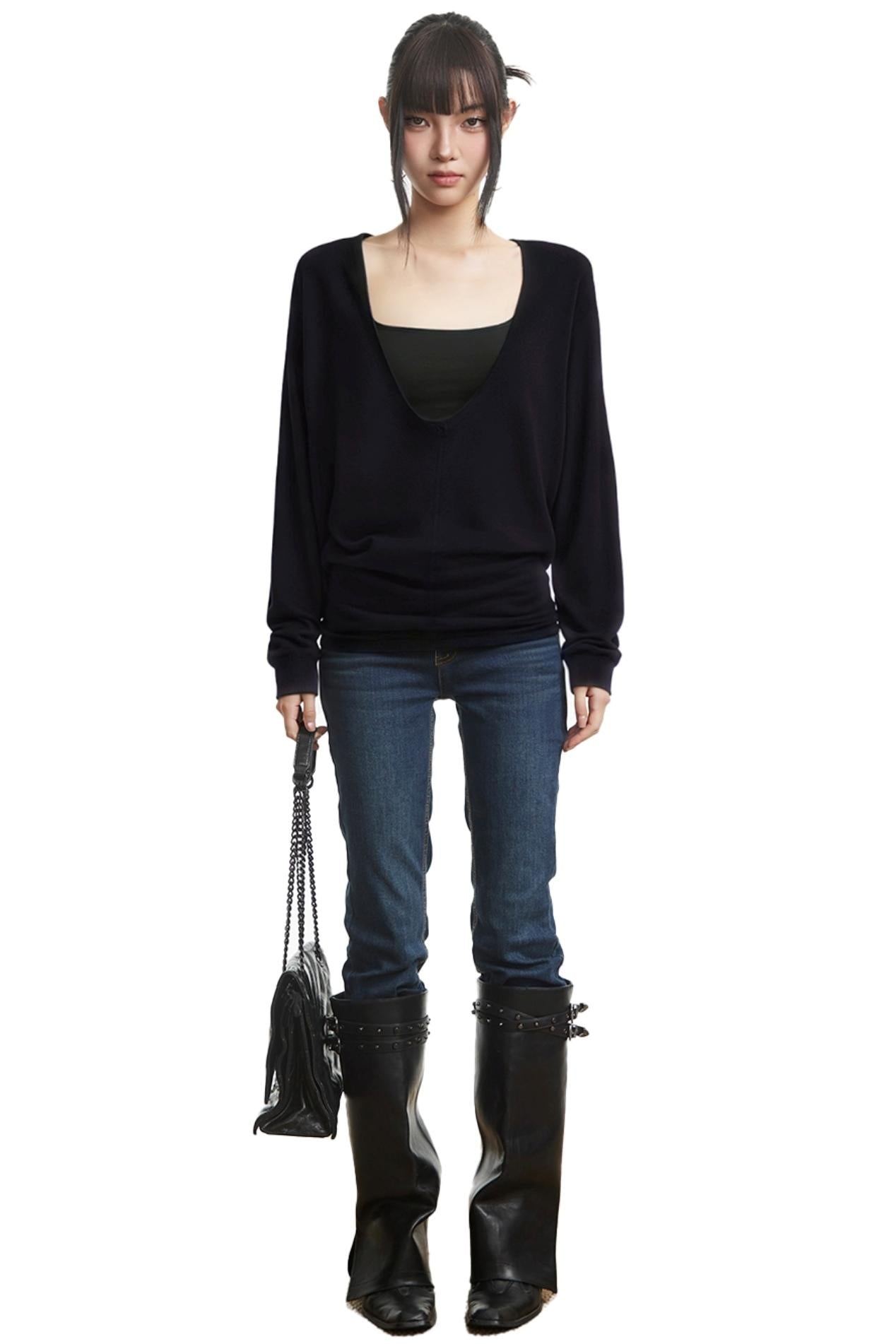 Center Stitched Bat Sleeve Knit Top