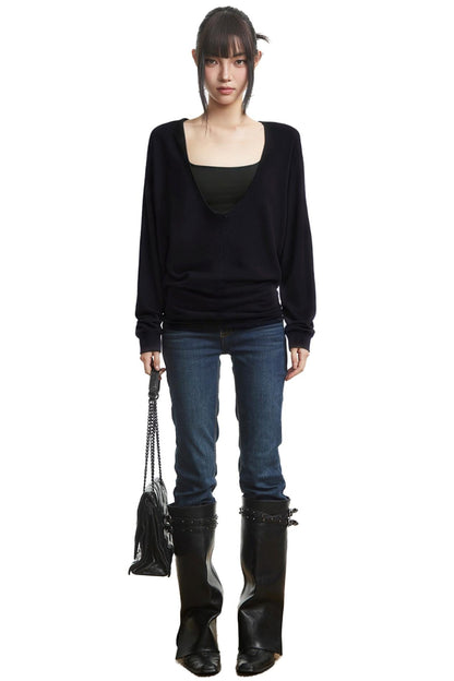 Center Stitched Bat Sleeve Knit Top
