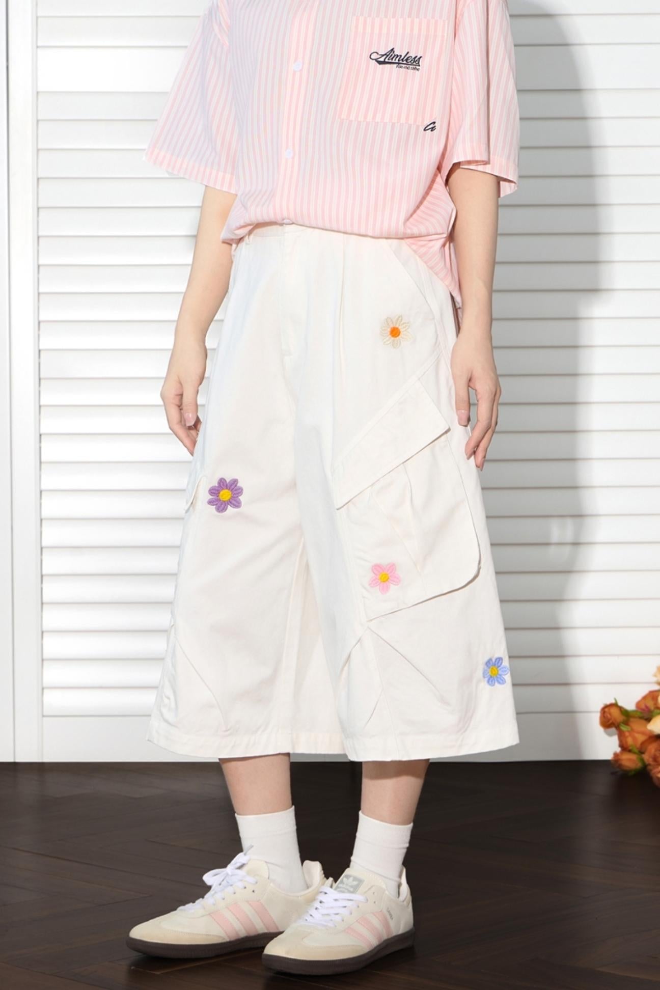 Floral Embroidered Wide-Leg Shorts