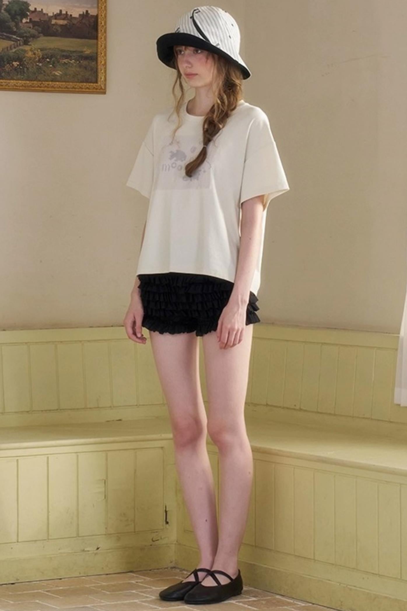 Wandering Fish Embroidered T-shirt