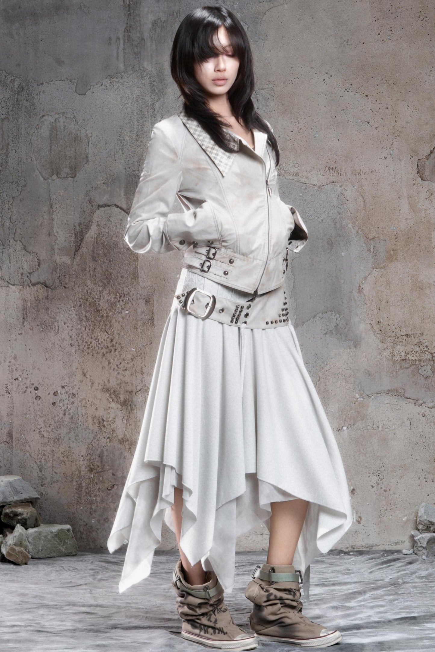 Irregular Multi-Layer Slim Rivet Skirt