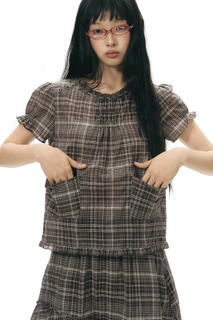 Conjunto de camisa y falda de cuadros con tapeta con volantes