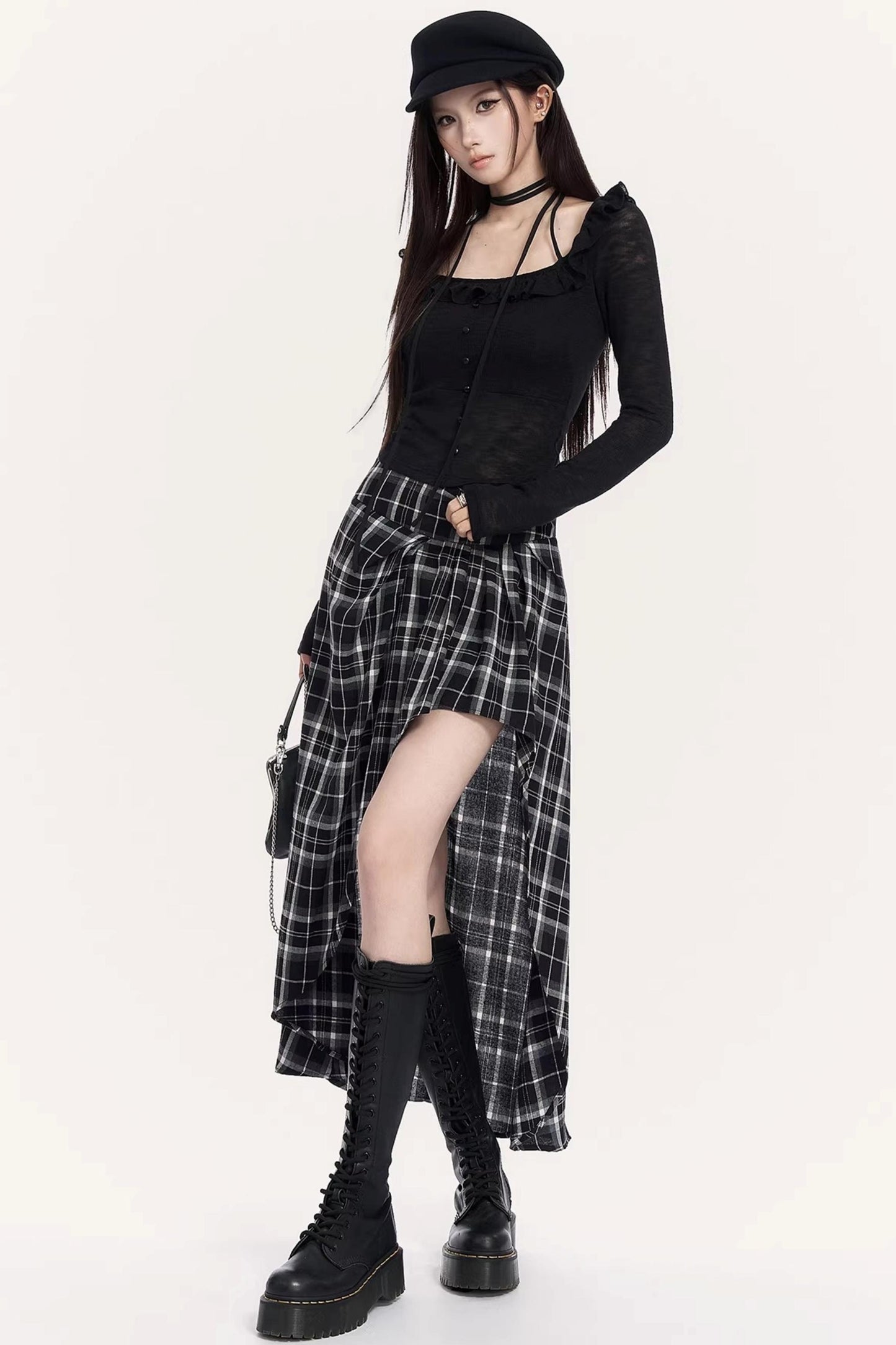 Heartbeat Ruffle Slim Top