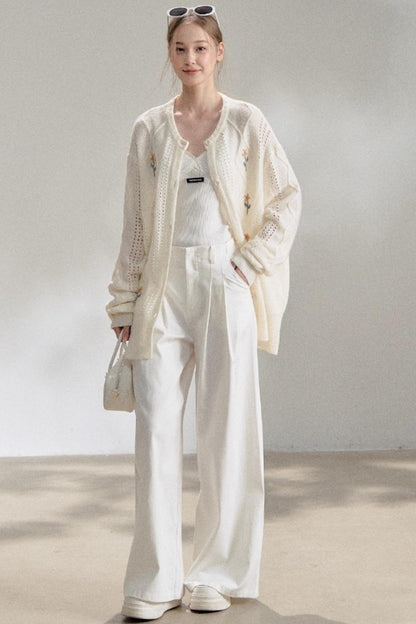 Textured White V-Neck Knitted Suspender Top