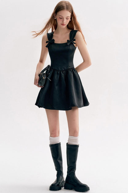 Three-Dimensional Bow Satin Cropped Dress