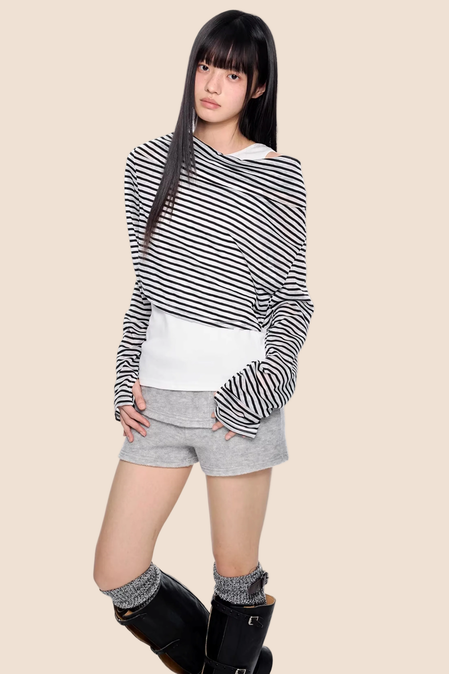 Gestreifte asymmetrische leichte Bluse