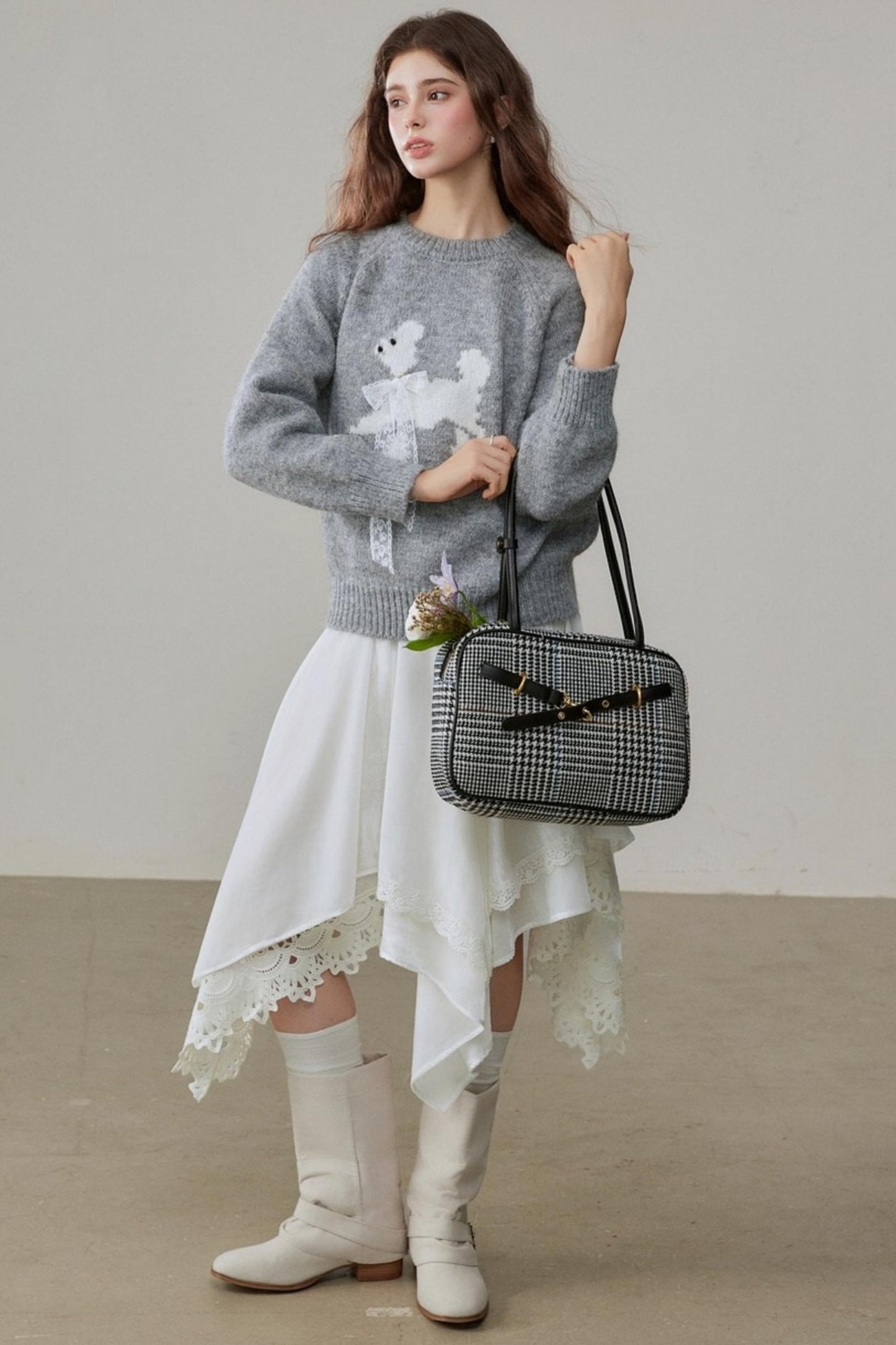 Crew Neck Puppy Design Knitwear