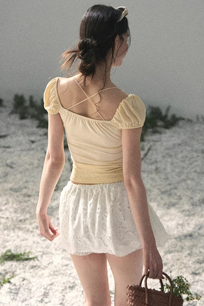Haut dos nu en dentelle de rêve