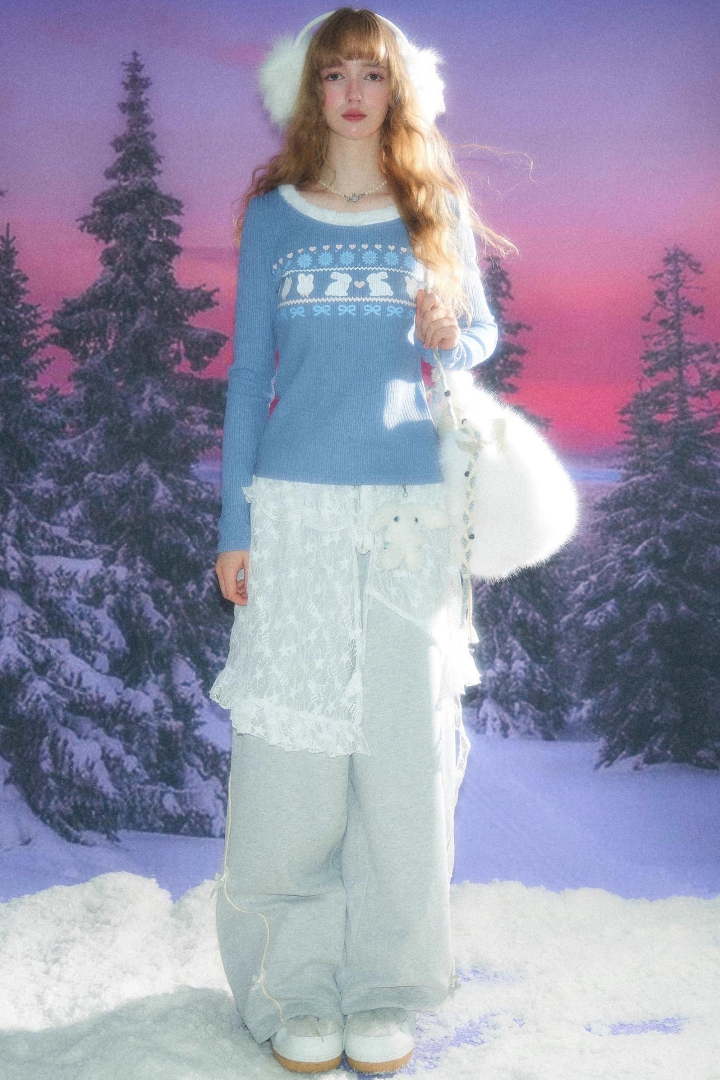 Slim Rabbit Print Knitted Base Shirt