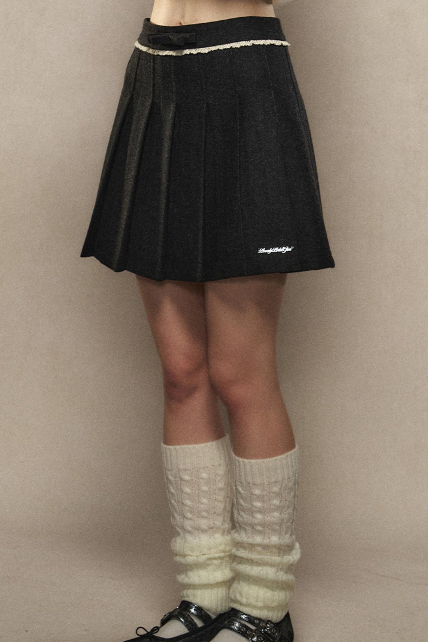 High Waist Woolen Pleated Skirt Set-Up