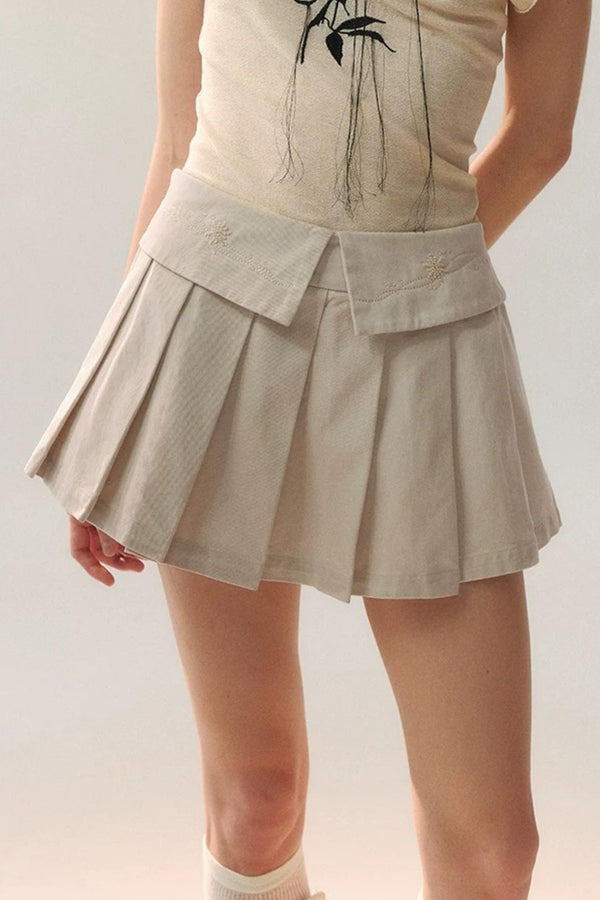 Starry Embroidered Pleated Skirt