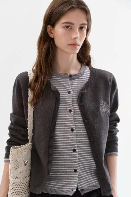 Gray Tone Embroidery Cardigan