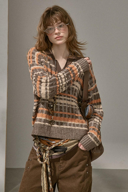 Contrast Fleece V-Neck Knit Top