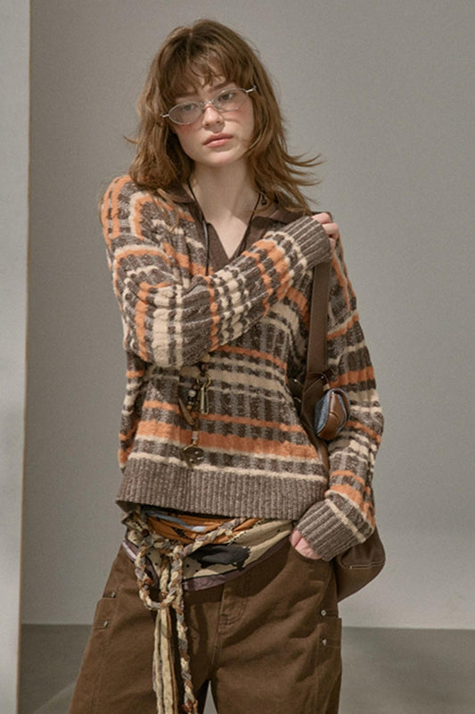 Contrast Fleece V-Neck Knit Top