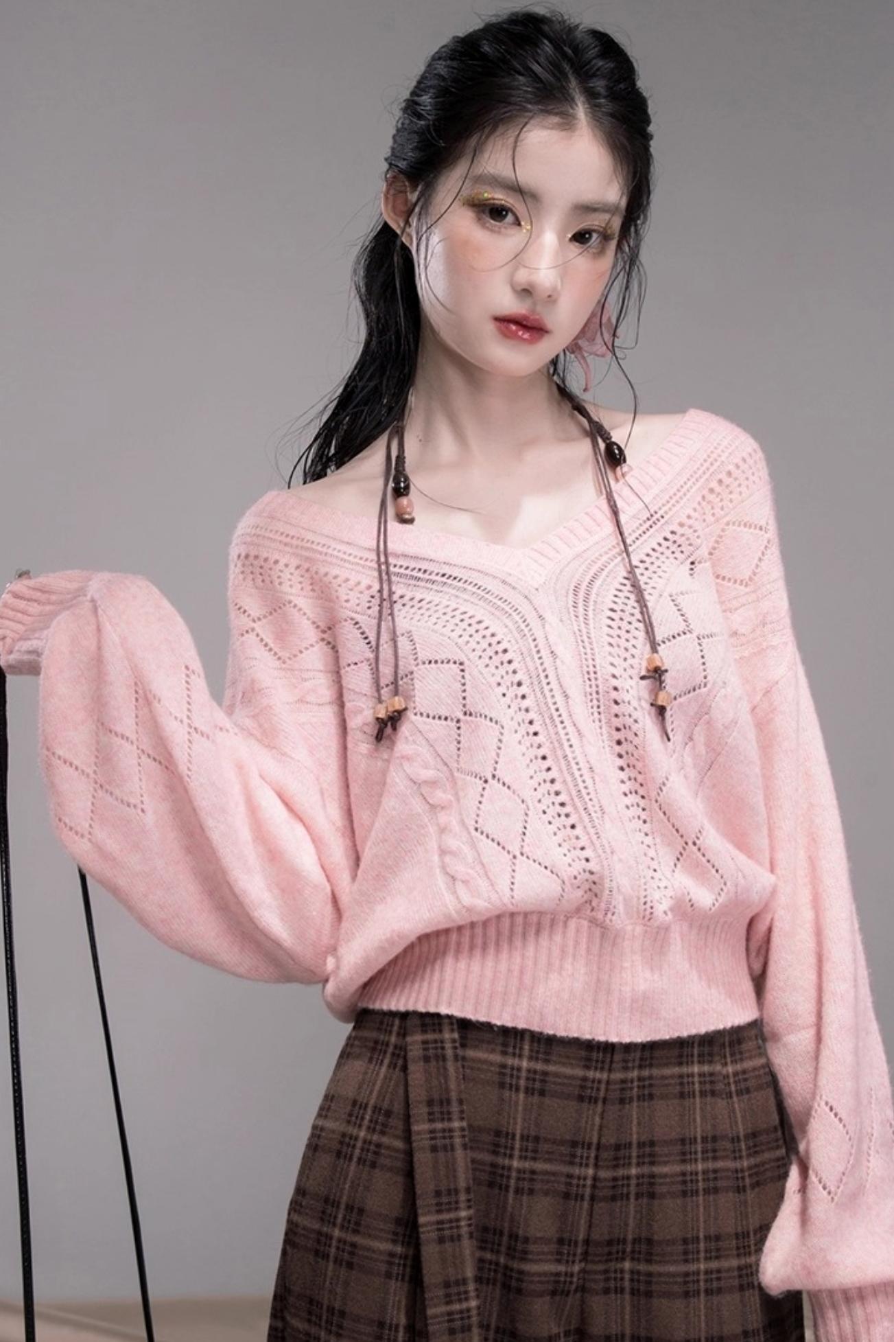 Rose Hollow Two-Piece Set