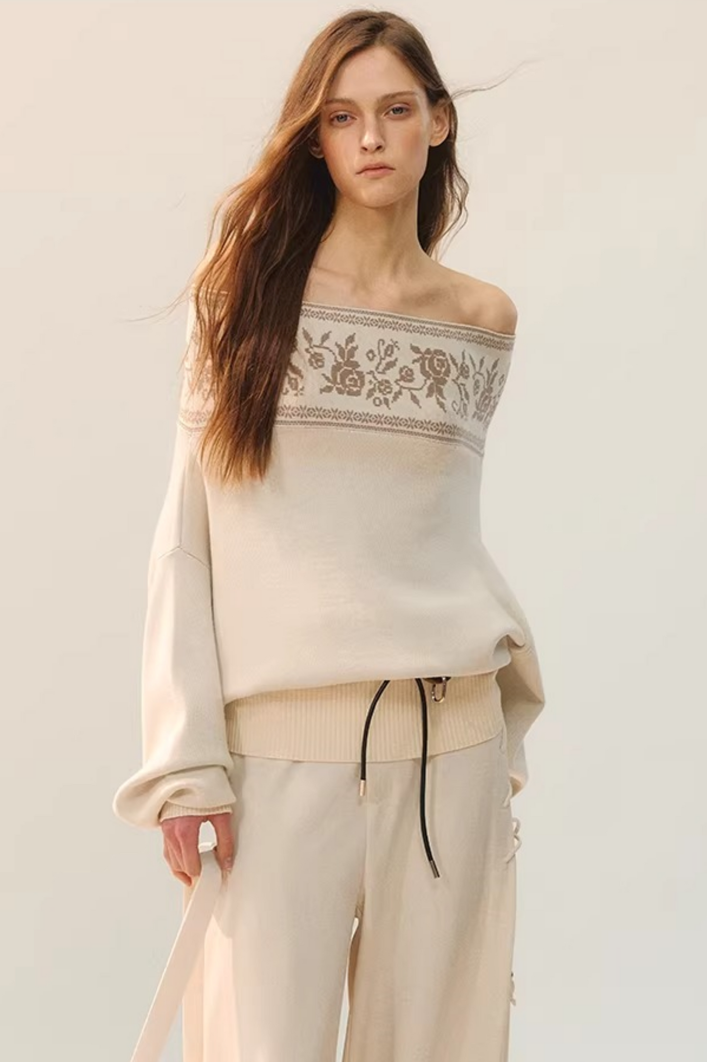 플로럴 오프숄더 니트 탑