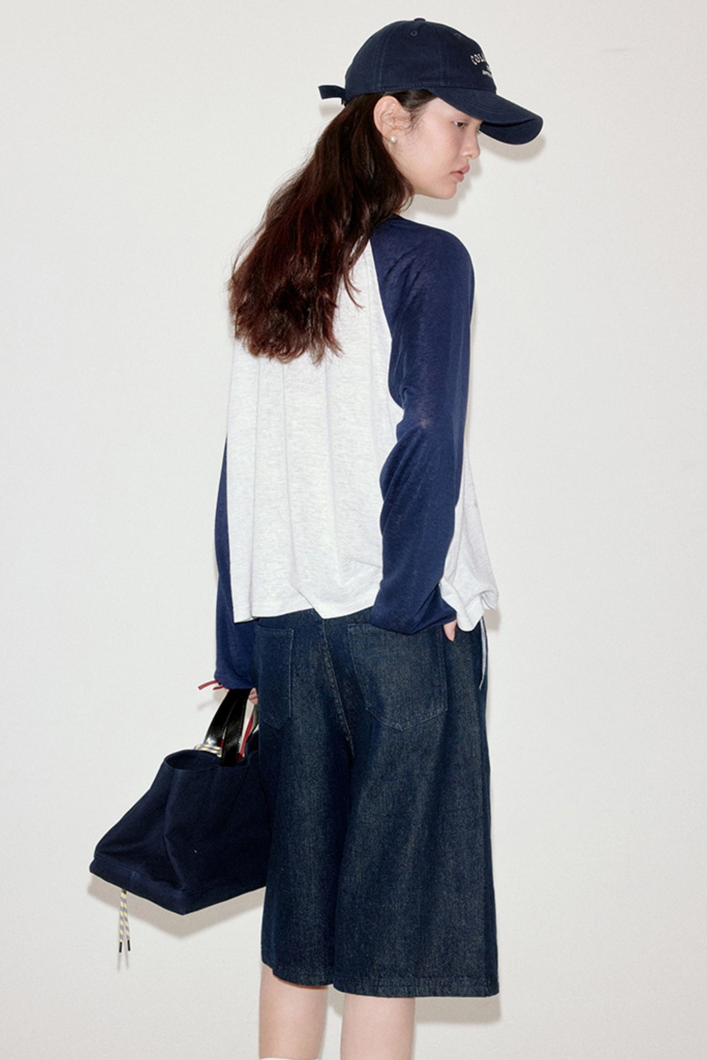 Niche Badge Raglan Sleeve Printed T-Shirt